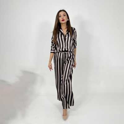 ������� �������� ���� � �������� Danielle Stripes