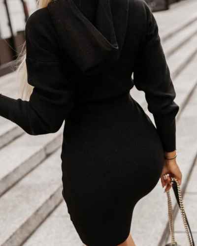 ������� ����� � ������� Mona Black