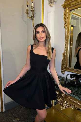 ����� ����� Seleste Black