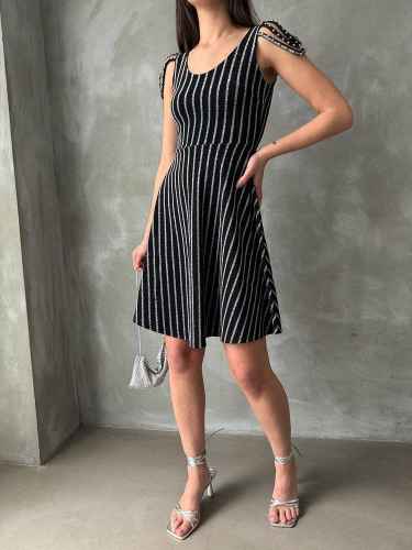 ����� Ella ��� �������� ����� � ������ ������� �� ��������