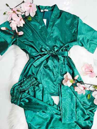 ������� ��� ������ � �������� Lancome Green