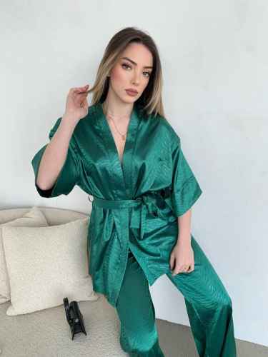 ������� ��� ������ � �������� Lancome Green
