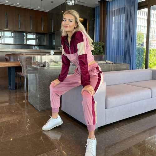 ������� ������� �������� Jessy Pink